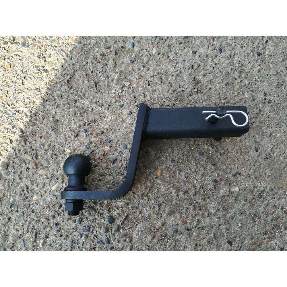 Переходник фаркопа в квадрат 50x50 с занижением 150 мм. (шар черный 50мм.)