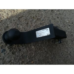 Переходник фаркопа в квадрат 50x50 с занижением 150 мм. (шар черный 50мм.)