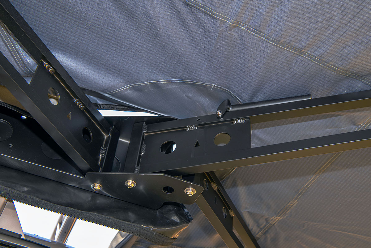 Маркиза автомобильная РИФ веерная, безопорная 2х2,3 м (правая) — изображение 10